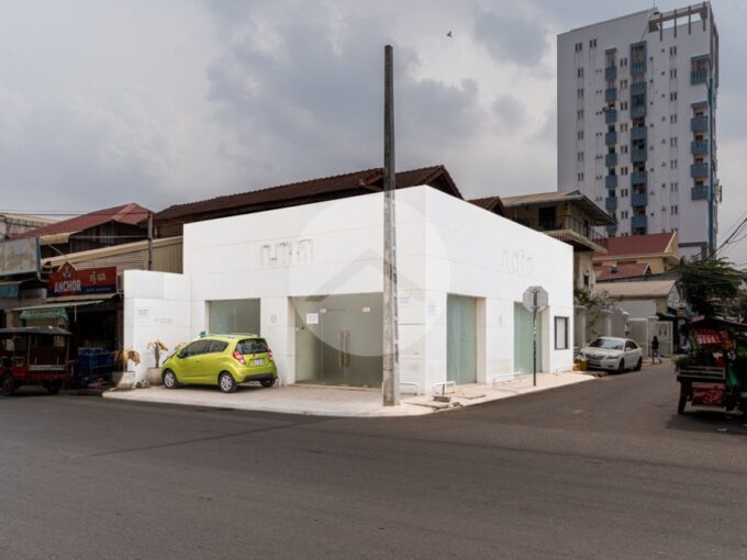 200 Sqm Retail Space For Rent - Phsar Daeum Thkov