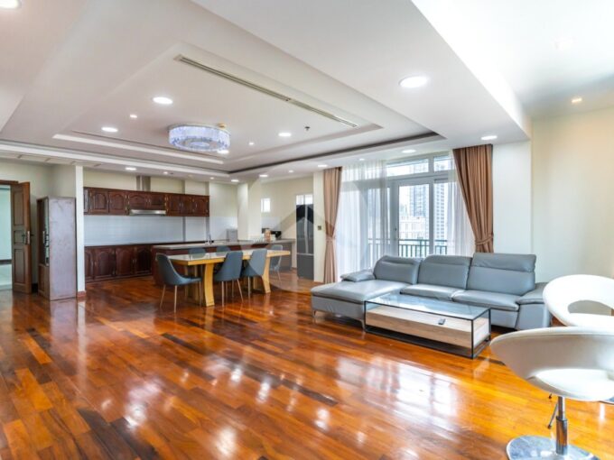 3 Bedroom Serviced Apartment For Rent - BKK1