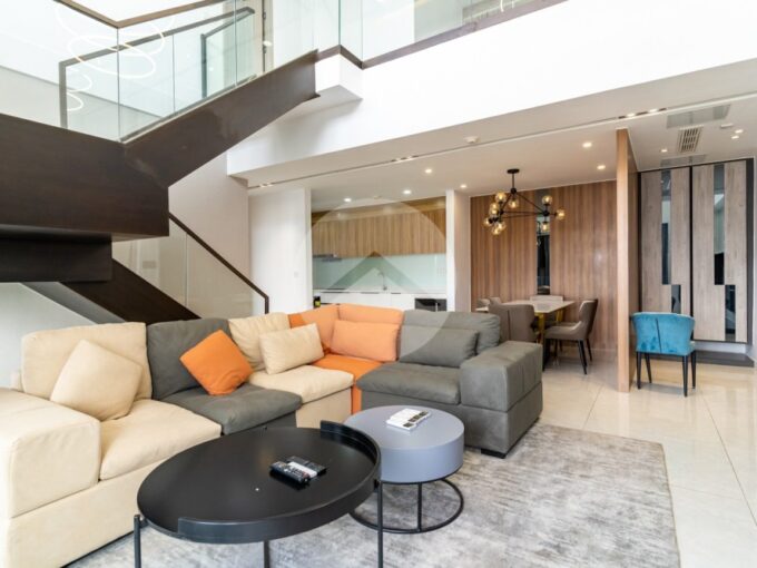 4 Bedroom Duplex Penthouse For Rent - BKK1