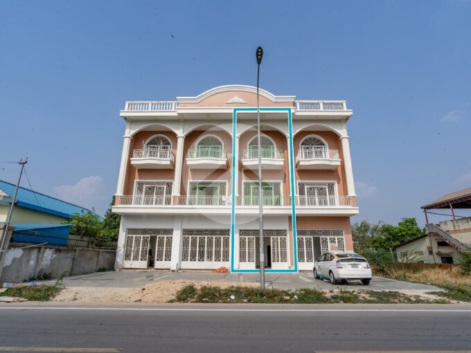 4 Bedroom Shophouse For Sale - Kampong Samnanh