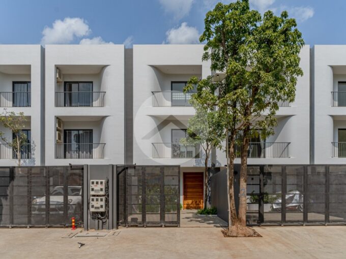4 Bedroom Luxury Townhouse Middle Unit Type L For Sale in Veal Sbov