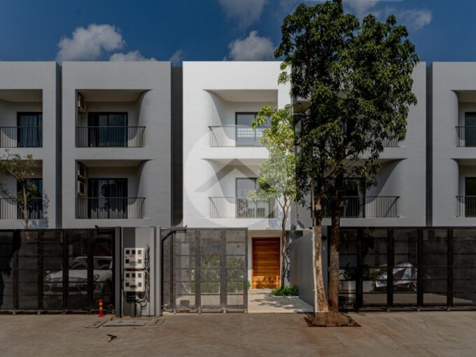 Luxury 4 Bedroom Link House For Rent - Veal Sbov