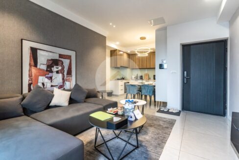 2 Bedroom Serviced Apartment For Rent - BKK1