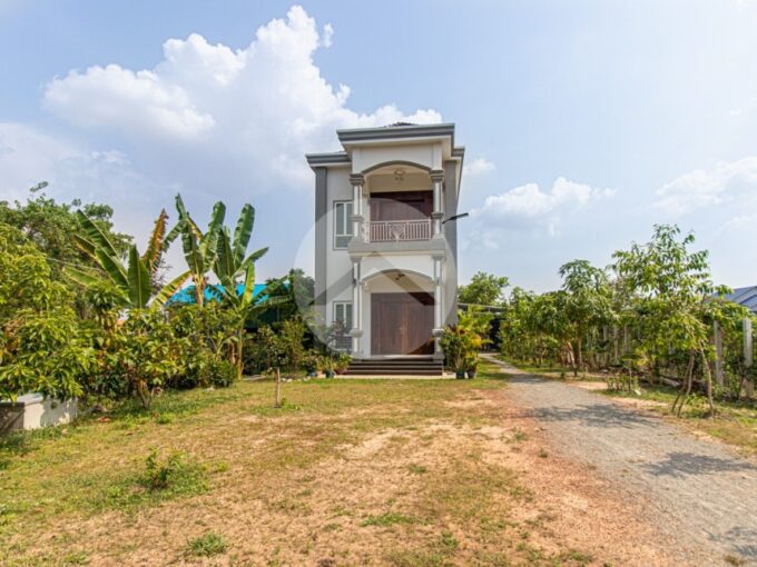 3 Bedroom Villa For Sale - Chreav