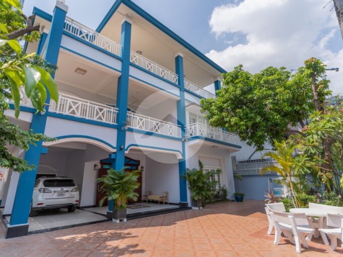 5 Bedroom Villa For Rent - BKK1