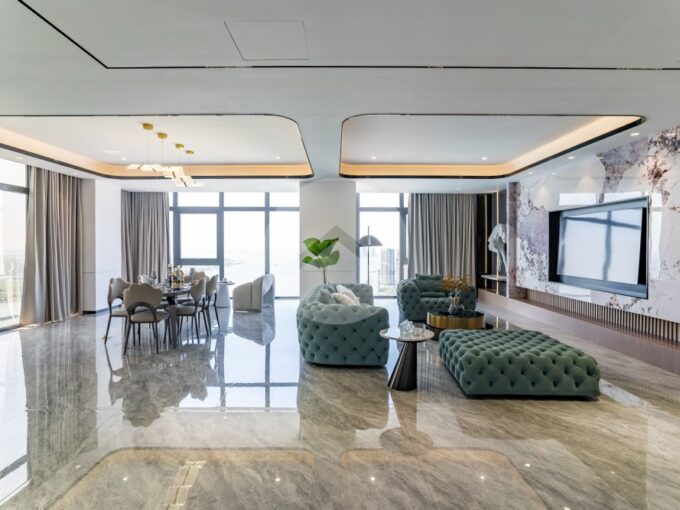 4 Bedroom Condo For Sale - Morgan EnMaison