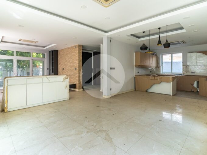 3 Bedroom Villa For Rent - Tonle Bassac