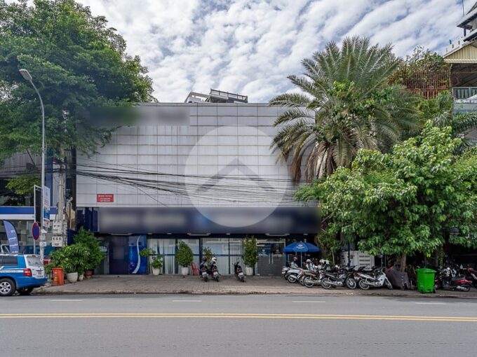 240 Sqm Retail Space For Rent - Beoung Prolit
