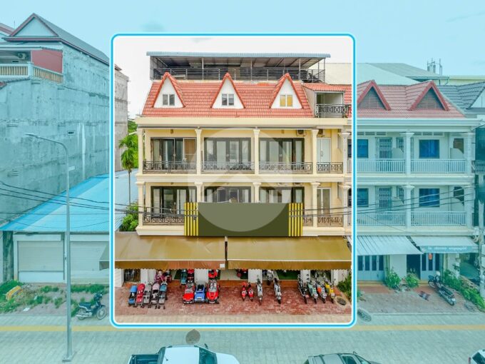 11 Bedroom Commercial Building For Sale - Svay Dangkum