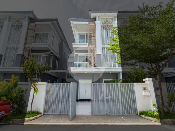 4 Bedroom Twin Villa For Sale - Borey Varina