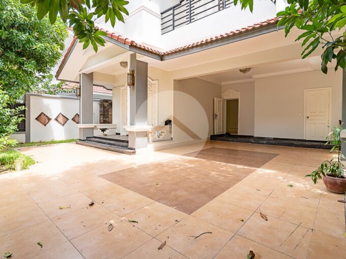 4 Bedroom Villa For Rent - Bassac Garden
