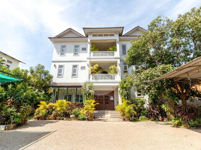 8 Units Apartment For Sale  - Wat Bo