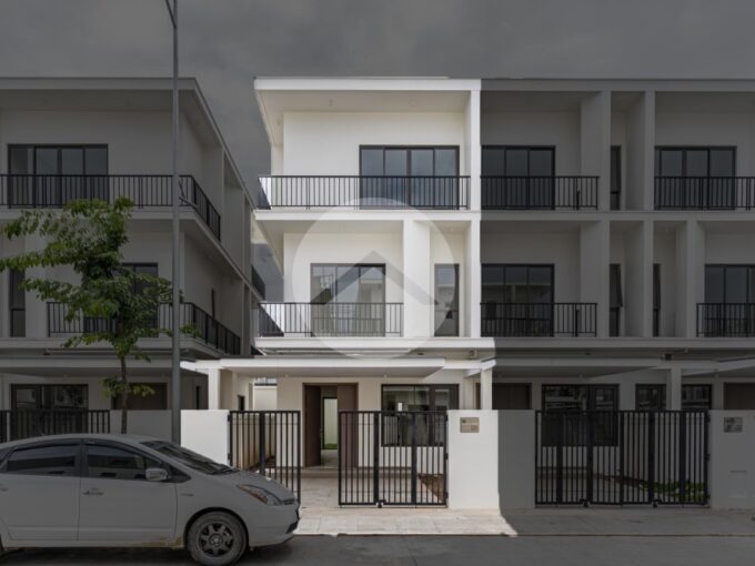 3 Bedroom Link Villa For Sale - Chankiri Palm Creek