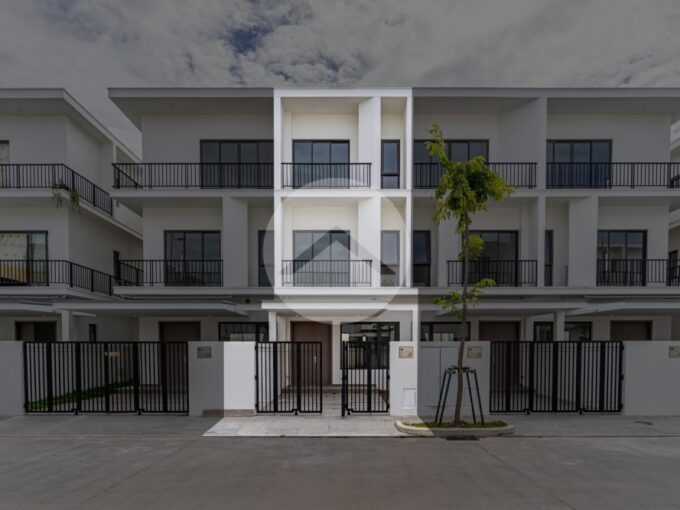 3 Bedroom Villa Kon Kat Laor - Chankiri Palm Creek