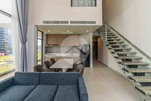 3 Bedroom Serviced Duplex Apartment For Rent - Toul Svay Prey