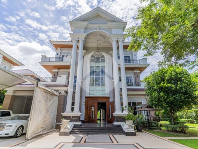 5 Bedroom Villa King B For Sale - Borey Peng Huoth