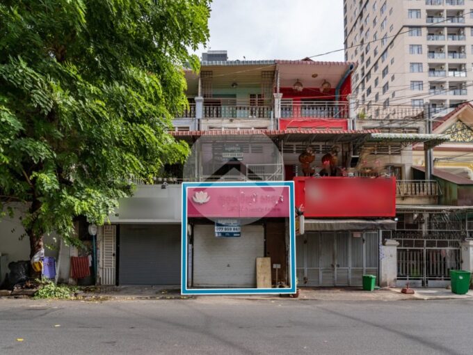 91 Sqm Ground Floor Retail For Rent - BKK1