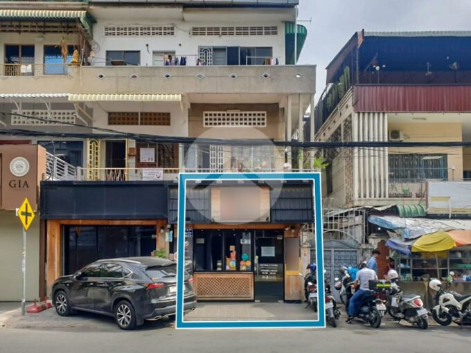 80 Sqm Retail Space For Rent - BKK1