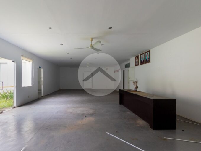 Retail-Office Space For Rent - Slor Kram