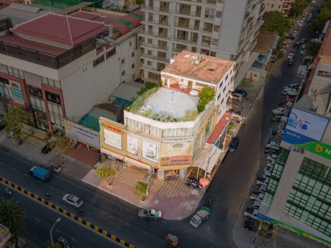 782 Sqm Corner Land For Sale Along Monivong BLVD