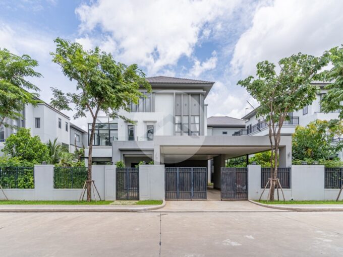 6 Bedroom Queen Villa For Rent - Chip Mong 60m