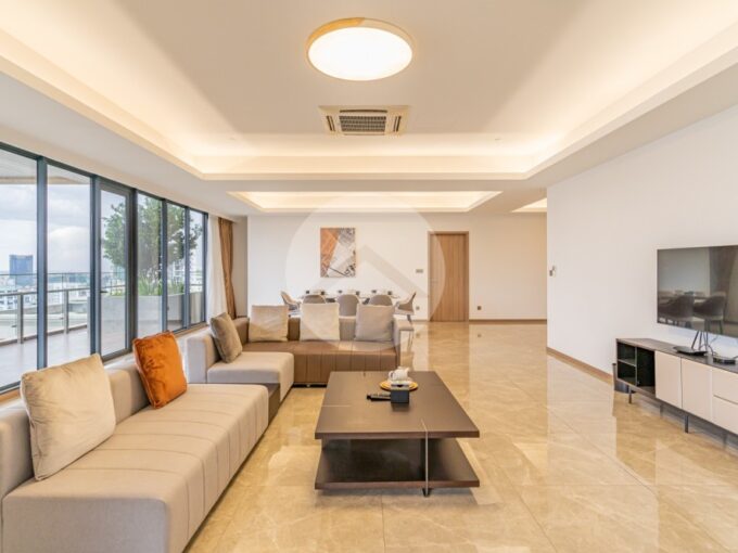 3 Bedroom Serviced Apartment For Rent - Veal Vong