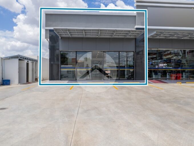 89.7 Sqm Retail Space For Rent - Nirouth