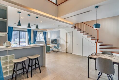 2 Bedroom Serviced Duplex Apartment For Rent -  Boeung Trabek
