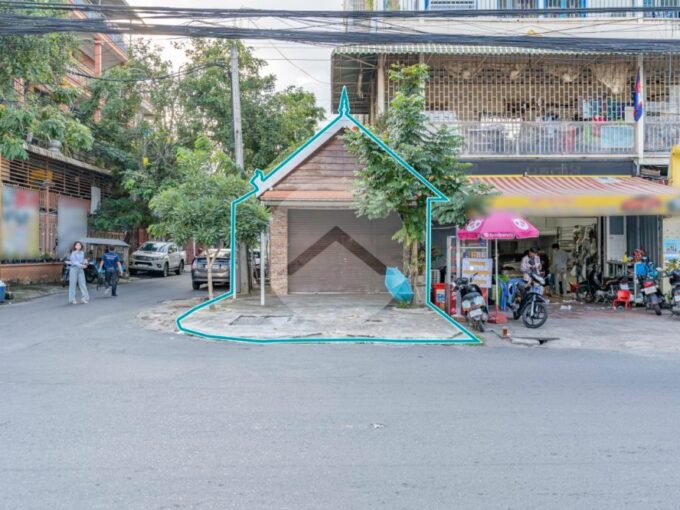 37 Sqm Corner Retail Space For Rent - Toul Tum Poung 1