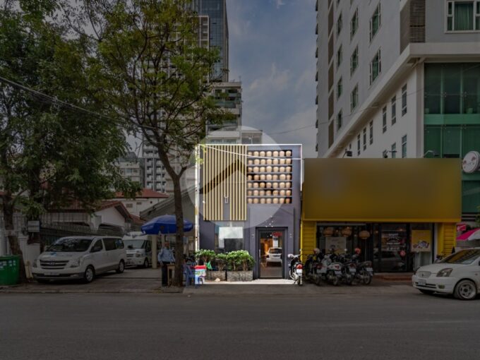 200 Sqm Retail Space For Rent - BKK 1