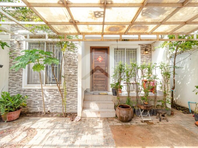 2 Bedroom House For Sale - Sala Kamreuk