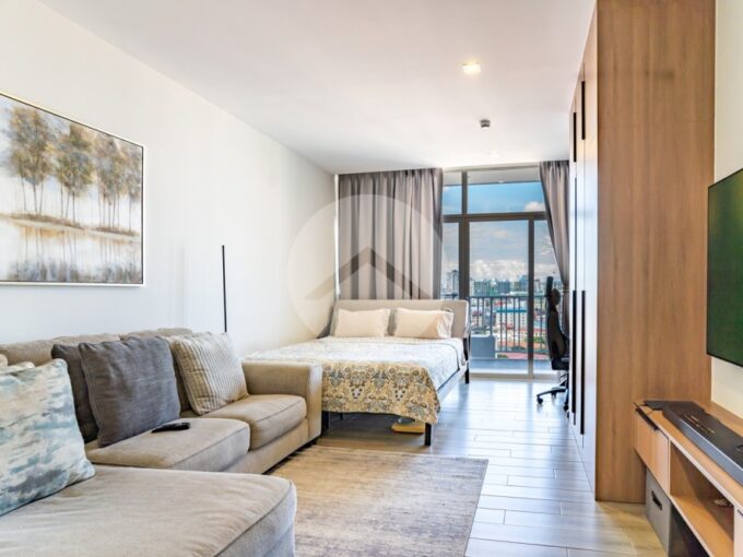 15th Floor Studio For Sale - Golden 1