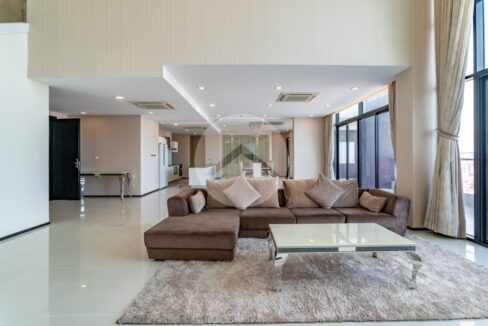 5 Bedroom Duplex Serviced Penthouse For Rent - Beoung Raing