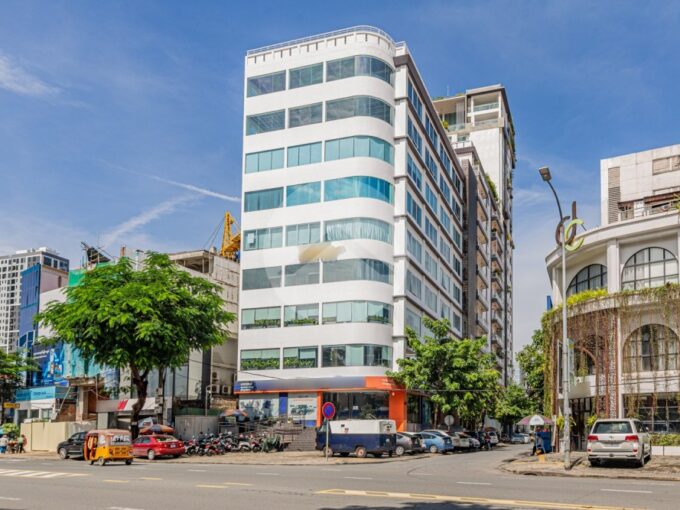 94 Sqm Office Space For Rent - BKK1