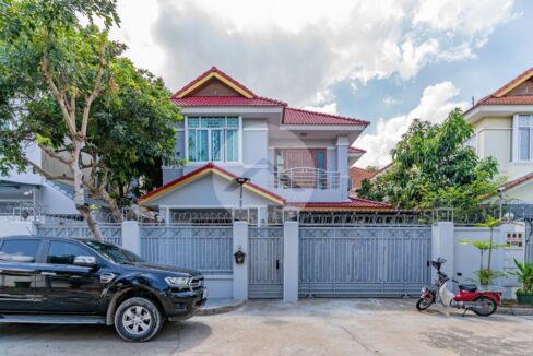 3 Bedroom Villa For Rent - Bassac Garden City
