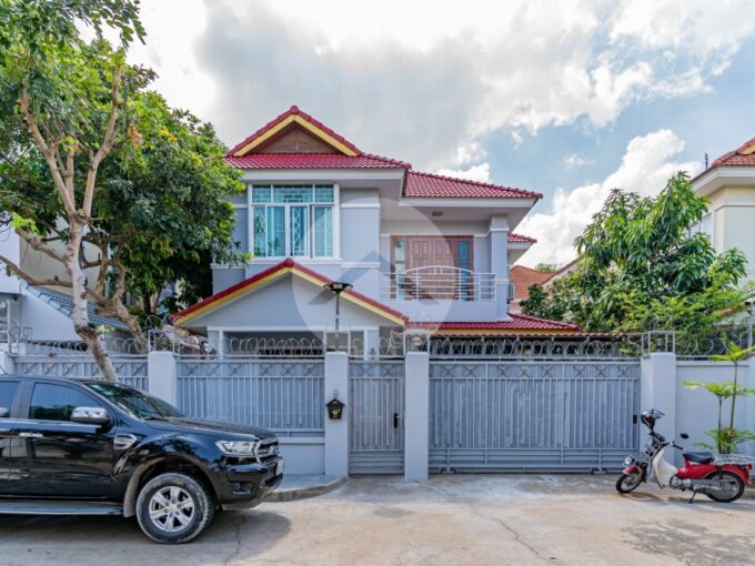 3 Bedroom Villa For Rent - Bassac Garden City