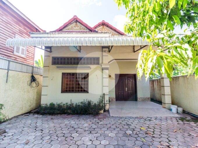 2 Bedroom House For Sale - Sala Kamreuk