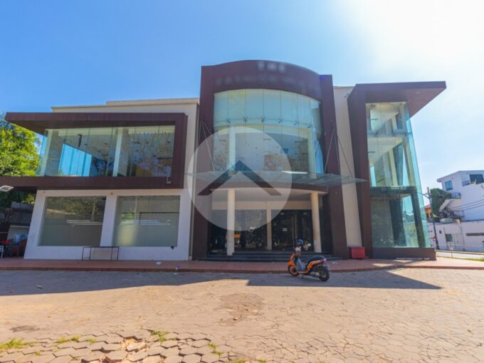 800 Sqm Commercial Building For Rent - Sala Kamreuk