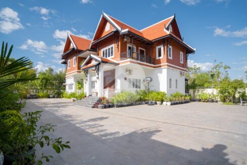 6 Bedroom Villa For Rent - Svay Dangkum
