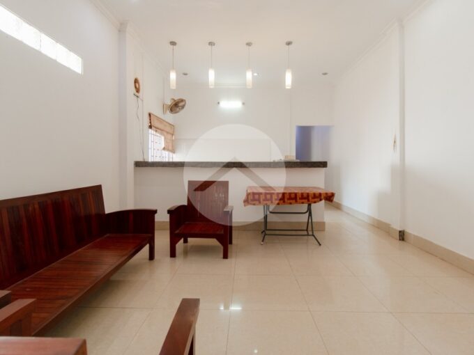 2 Bedroom Apartment For Rent - Slor Kram