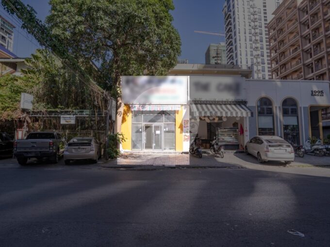 60 Sqm Retail Space For Rent - BKK1