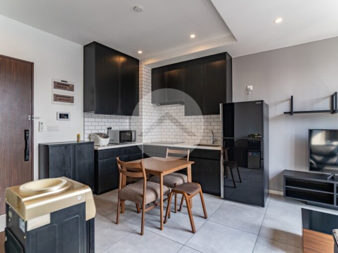 1 Bedroom Condo For Rent - Lattrait