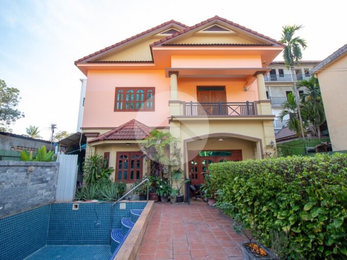 13 Bedroom Guesthouse For Rent - Sala Kamreuk