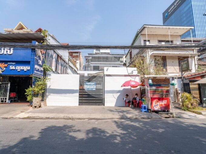 270 Sqm Commercial Space For Rent - Phsar Thmei 3