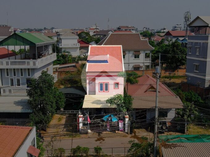 3 Bedroom Commercial Villa For Sale - Svay Dangkum