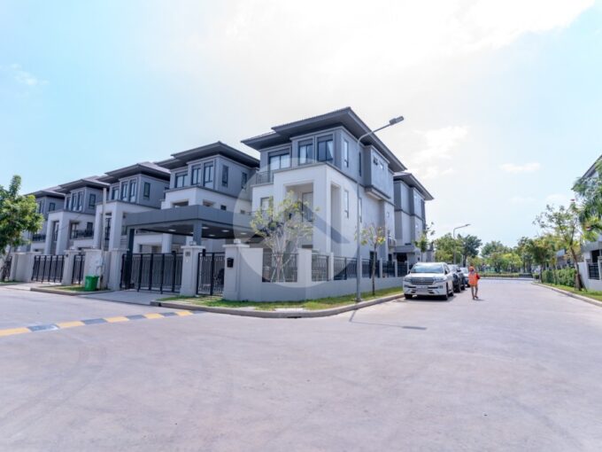 5 Bedroom Queen B2 Villa For Sale -  Chip Mong Central Park Grand