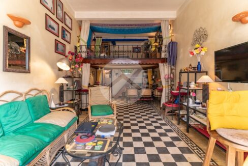 Renovated 1 Bedroom Apartment For Rent - Phsar Kandal 1