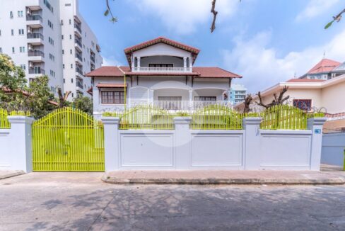 7 Bedroom Villa For Rent - Phsar Daeum Thkov