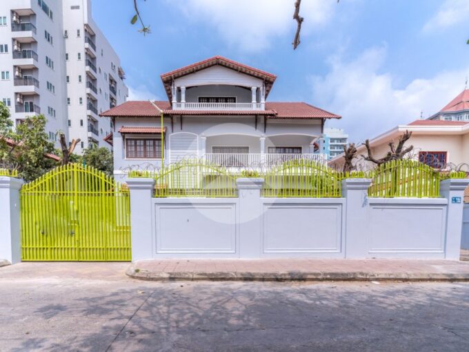 7 Bedroom Villa For Rent - Phsar Daeum Thkov