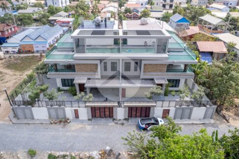 10 Bedroom Villa For Rent - Daeum Mien